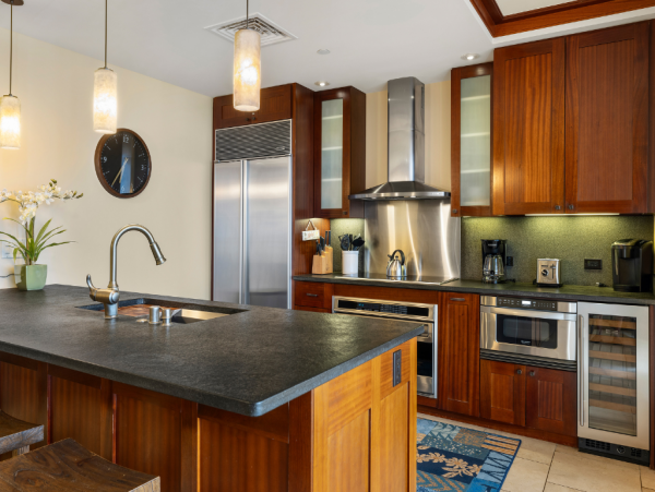 Luxury Vacation Rental with Ocean Views in Kapolei