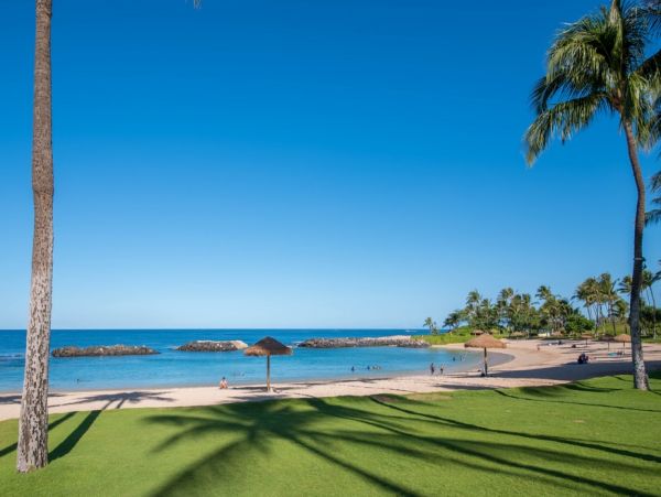 Luxury Kapolei Vacation Rental with Ocean Views and Pools