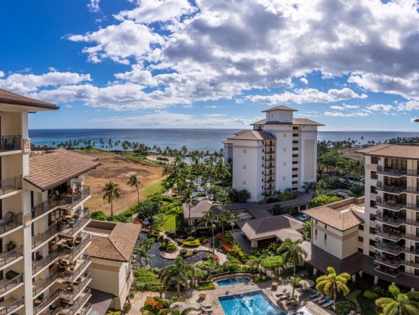 Luxury Kapolei Vacation Rental with Ocean Views and Pools