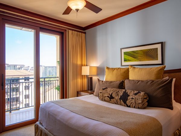 Luxury Kapolei Vacation Rental with Ocean Views and Pools