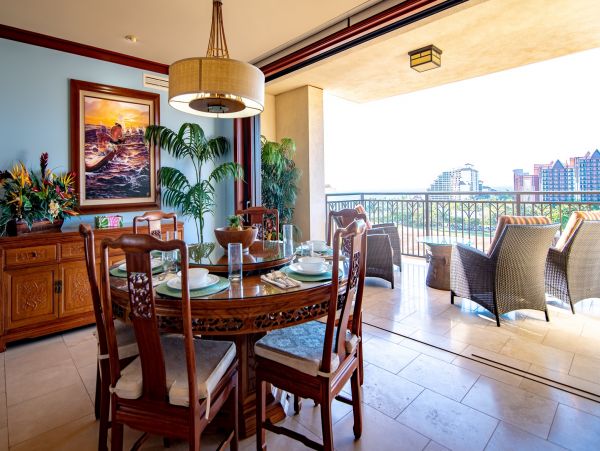 Luxury Kapolei Vacation Rental with Ocean Views and Pools