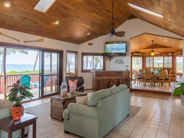 On Beach Lahaina Vacation Home Three Bedroom