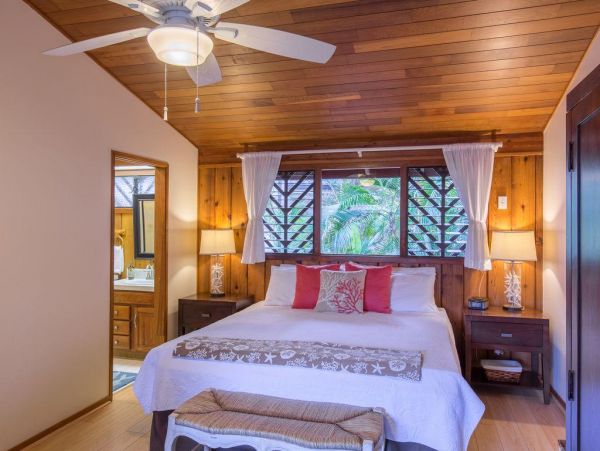 On Beach Lahaina Vacation Home Three Bedroom