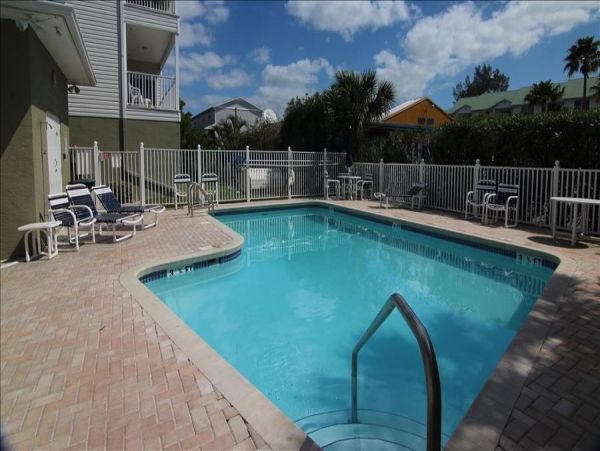 Indian Rocks Indian Shores Condo 983505