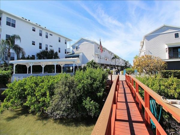 Indian Rocks Indian Shores Condo 983506