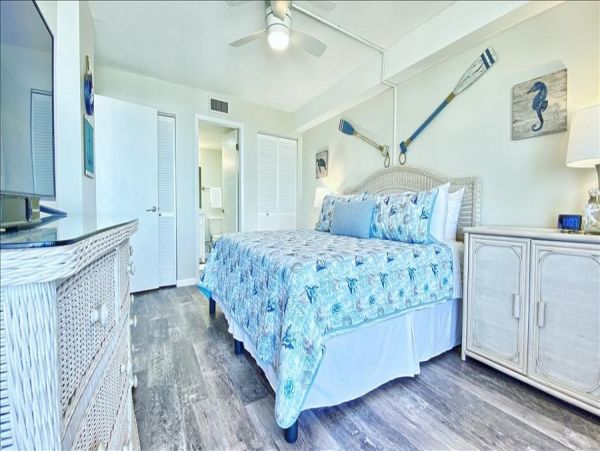 Indian Rocks Indian Shores Condo 983509