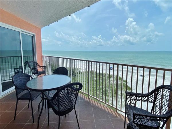 Beachfront Lovely Stunning Gulf Views