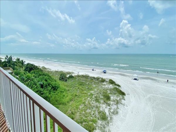 Beachfront Lovely Stunning Gulf Views