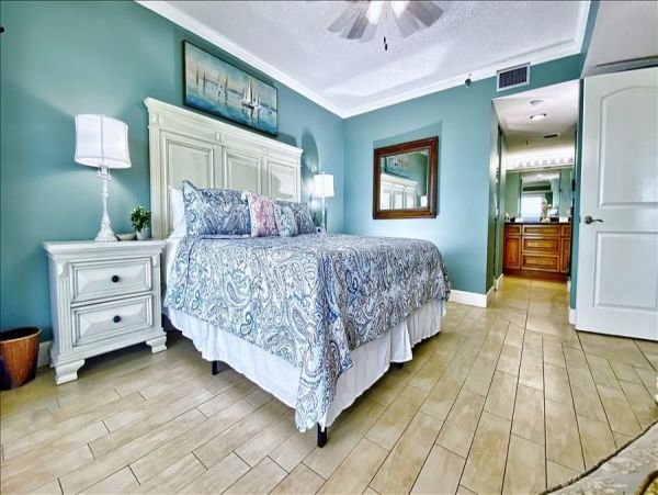 Beachfront Lovely Stunning Gulf Views