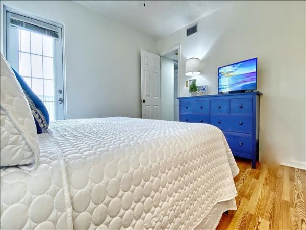 Indian Rocks Indian Shores Condo 983513