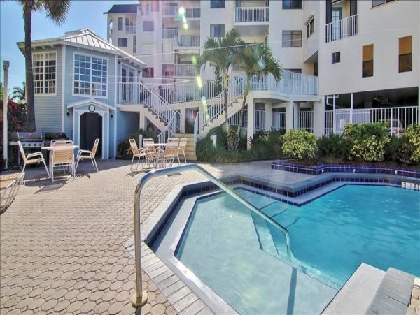 Indian Rocks Indian Shores Condo 983513