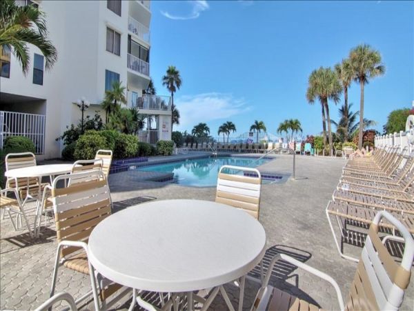 Indian Rocks Indian Shores Condo 983513