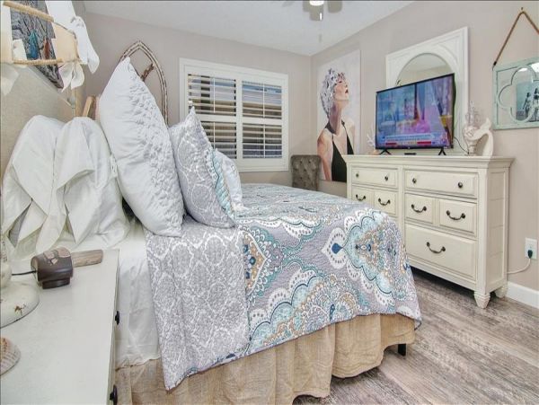 Indian Rocks Indian Shores Condo 983514