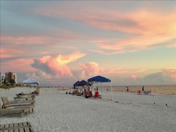 1 Bedroom Condo with Gulfview balcony & beachfront heated pool & spa