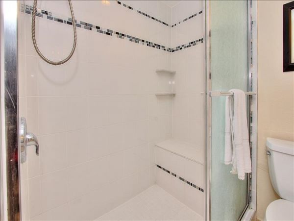 1 Bedroom Condo with Gulfview balcony & beachfront heated pool & spa