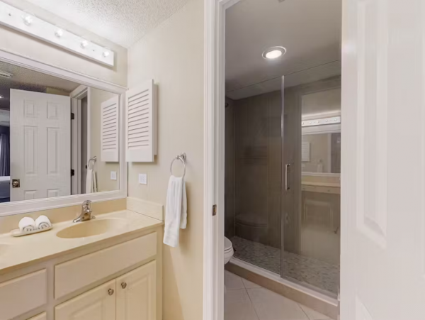 Indian Shores Luxury Beach Condo with Beach Views
