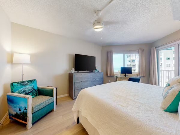 Indian Shores Luxury Beach Condo with Beach Views