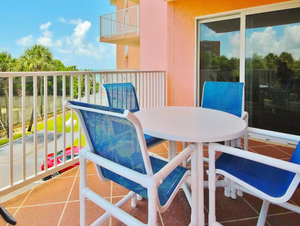 Indian Shores Vacation Condo 3 Bedroom, Beach Access & Pool