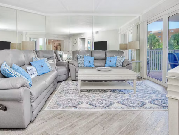 Indian Shores Vacation Condo 3 Bedroom, Beach Access & Pool
