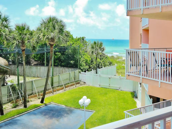 Indian Shores Vacation Condo 3 Bedroom, Beach Access & Pool