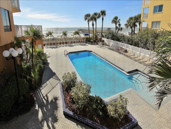 BEACHFRONT 2 BEDROOM CONDO WITH FULL GULF VIEW!