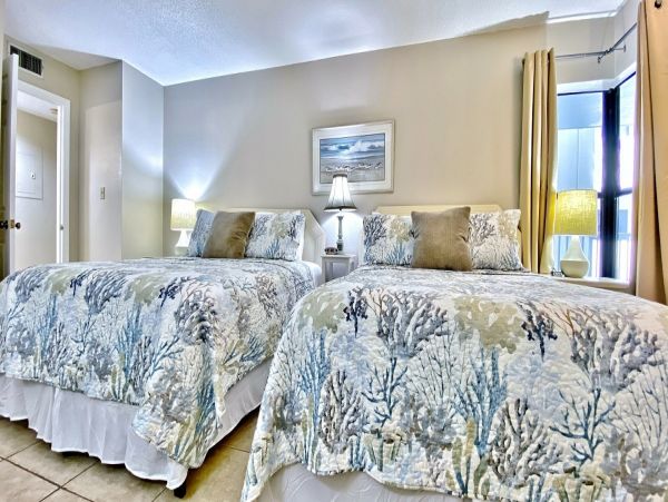 BEACHFRONT 2 BEDROOM CONDO WITH FULL GULF VIEW!