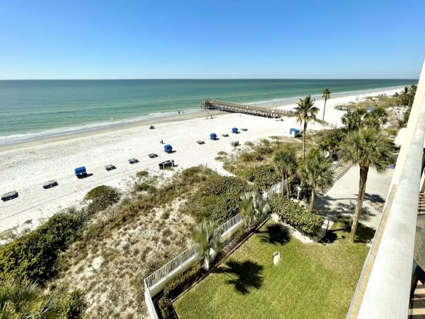 BEACHFRONT 2 BEDROOM CONDO WITH FULL GULF VIEW!