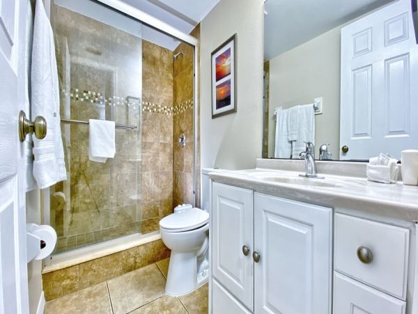 BEACHFRONT 2 BEDROOM CONDO WITH FULL GULF VIEW!