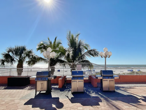 Beachfront Vacation Condo Pool Great Amenities Indian Shores