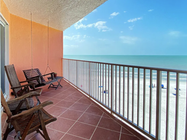 Beachfront Vacation Condo Pool Great Amenities Indian Shores