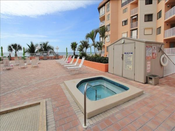 Indian Rocks Indian Shores Condo 983527