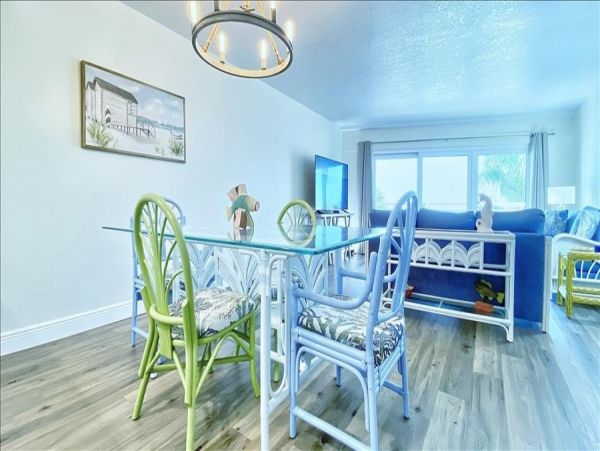 Beachfront condo with brilliant views