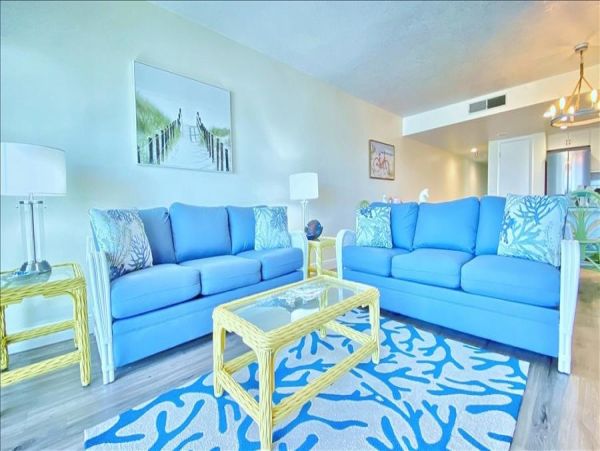 Beachfront condo with brilliant views