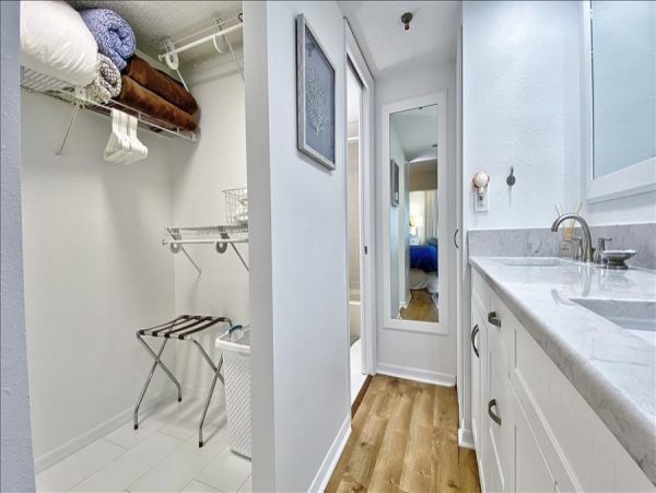 Indian Shores Ai Condo 983530