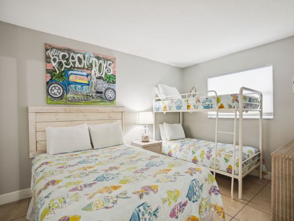 Indian Shores Beachfront Vacation Rental - Gulf Coast Condo