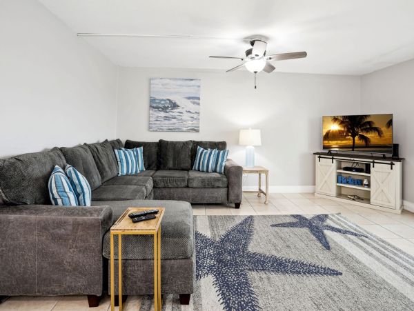 Indian Shores Beachfront Vacation Rental - Gulf Coast Condo
