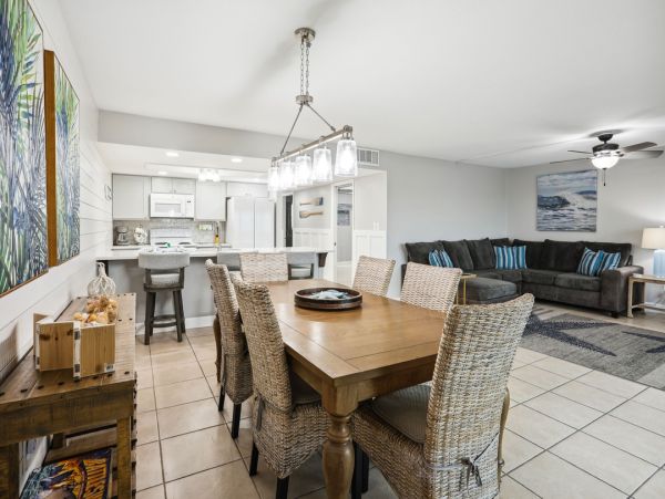Indian Shores Beachfront Vacation Rental - Gulf Coast Condo