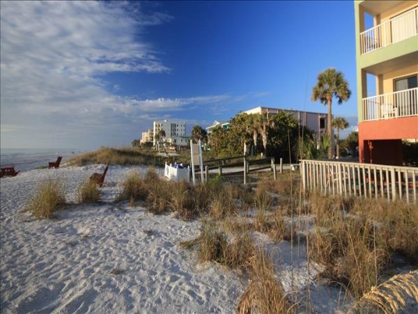 Indian Rocks Indian Shores Condo 983532