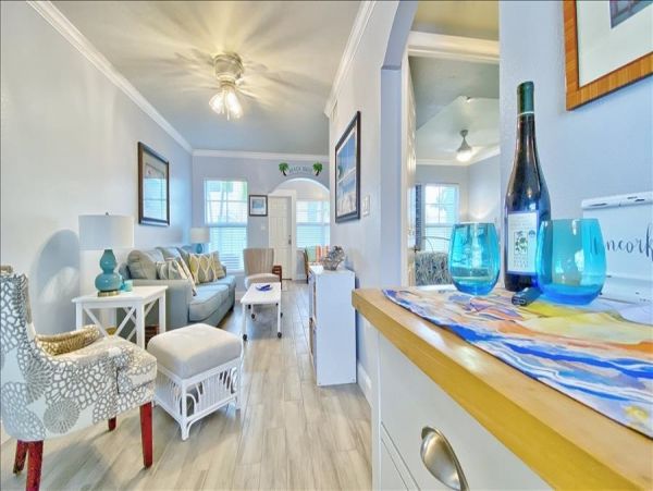 Upscale 1st floor condo with private entrance , patio, pool, washer, dryer & A/C
