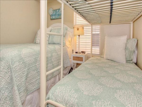 Indian Shores Ai Condo 983537