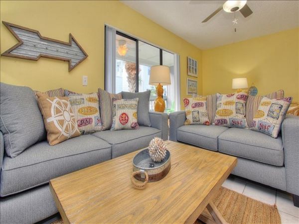 2 Bedroom Vacation Condo in Indian Shores Close to Beach