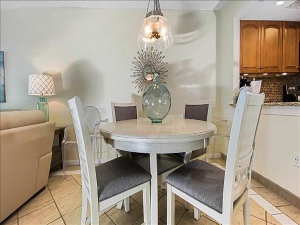 Indian Rocks beachfront Condo Gulf Views
