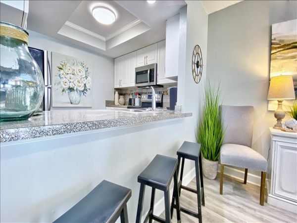 Indian Shores Beachfront Vacation Rental 3-Bedroom Florida Gulf Coast Condo
