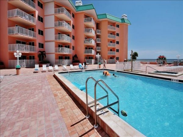 Beach Lovely Awaits your Arrivel