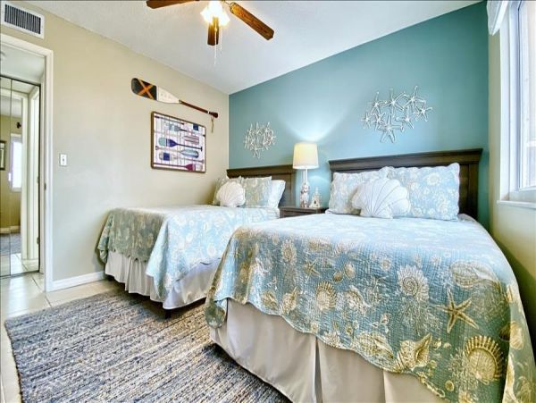Beach Lovely Awaits your Arrivel