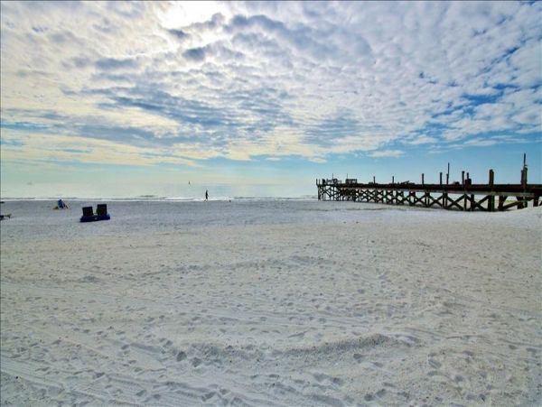 Beach Lovely Awaits your Arrivel
