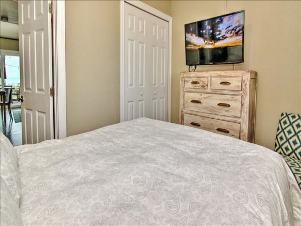 Indian Shores Ai Condo 983547