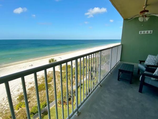 Charming Beachfront Vacation Rental With Three Bedrooms