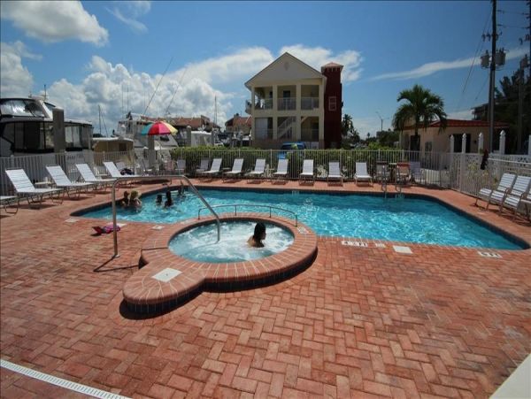 Indian Rocks Indian Shores Condo 983557