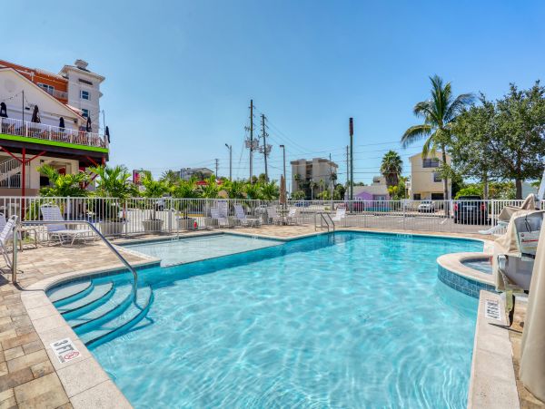 Walk to Beach Madeira Vacation Condo Two Bedroom